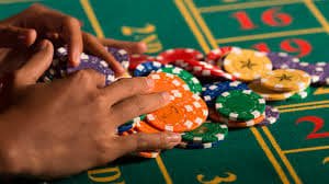 Filipino player accessing gzone ph apk live casino on a smartphone