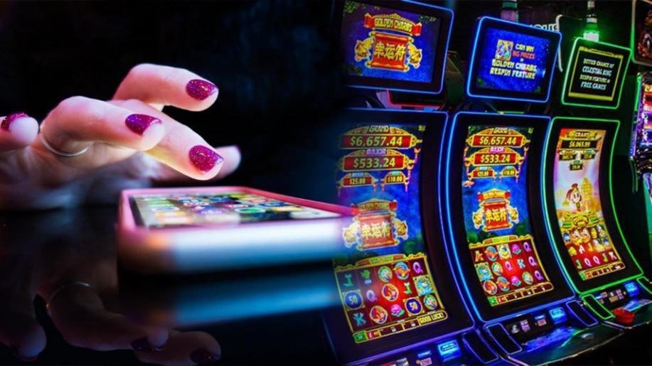 Filipino player browsing gzone ph apk sports betting on mobile phone